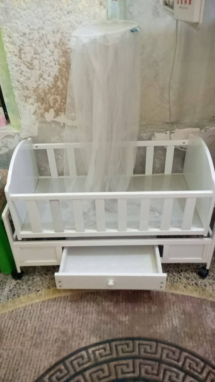 عجانه جديدة غير مستخدم ماخذينها 100 ابيعة 65 بيها مجال
مجمدة شغاله ع الفحص سعرة 75 سرير طفل مابي اي ضرر ب30


**إذا كنت صاحب هذا الإعلان وتريد حذفه لأي سبب، رجاءا أرسل رسالة إلى الدعم الفني**