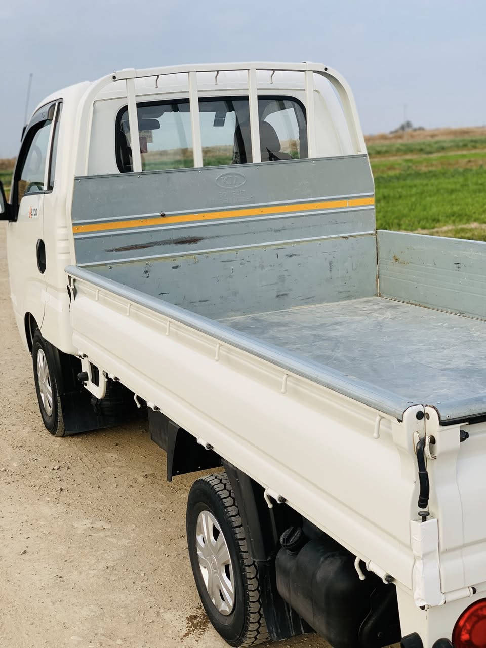 سلام عليكم كيا موديل 2023 رقم بغداد دولي ماشيه 55 الف مكفوله كفاله عامه من بارد وصبغ وتكحيل استخدام شخصي شرط تحويل محرك لاتبخير ولاتنقص سياره بلاديه على شركه الاستفسار *********** غير متواجد على فيس يرهم مرواس جميع المودلات
