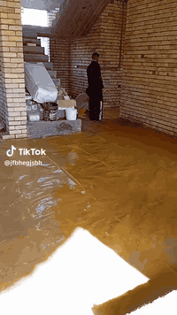 ***********السلام عليكم اخوان احنه جماعت الصب اذا تحتاجونه حاضرين اختصاص عملنه تصليط اصطوح شرط الماي بل مرزاب وكذالك تنضيف الارضيات من الانقاذ مع الحدل وصب داخل البصره
