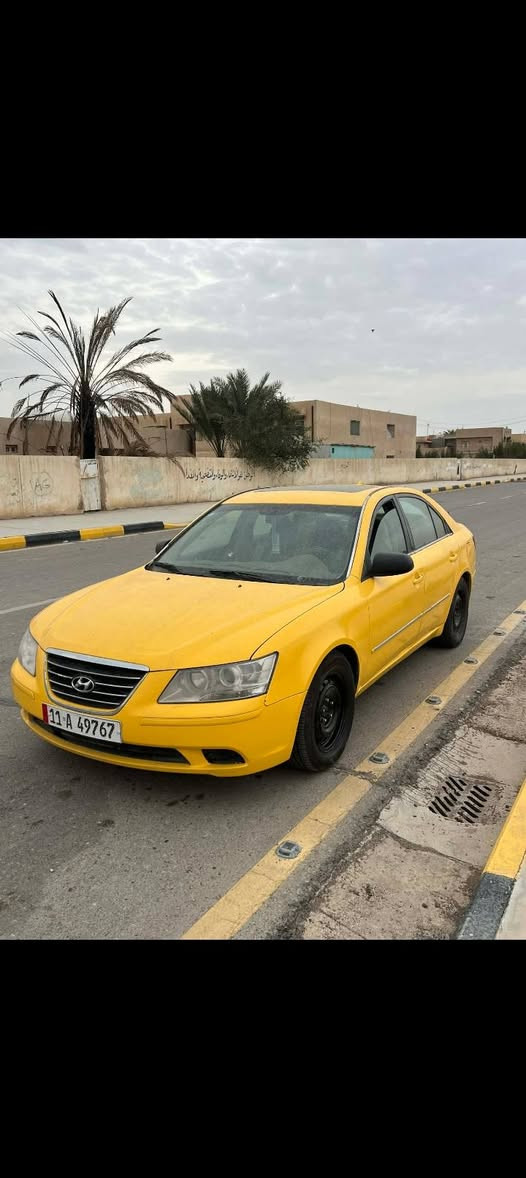 السلام وعليكم سوناتا للبيع موديل 2010 امريكيه رقم بغداد جديد باسمي تحويل مباشر مكينه وكير كفاله 2400 دوش تخم تاير جديد سنويه جديده كلش حلوه وجاهزة  سعر 88 وبيها مجال شاشه كهربائيات عالشركه مكان واسط العزيزية رقم الهاتف ***********.
