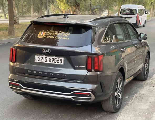 السلام عليكم جميعاً 
سورنتو 2021 
رقم اربيل بسمنى
السياره فول بونراما
كشنات جلد VIP
رادارات
وارد امريكي بدون ايرباك السياره بيها البنيد بس طخه خفيفه وجاي بيها صفحه كلير من امريكا الكلير فقط ما مبدل بيها اي قطعه 
جوه السوك 
السعر 188  وبيها مجال للشراي فقط
رقم الهاتف  ***********
بغداد الحبيبيه
