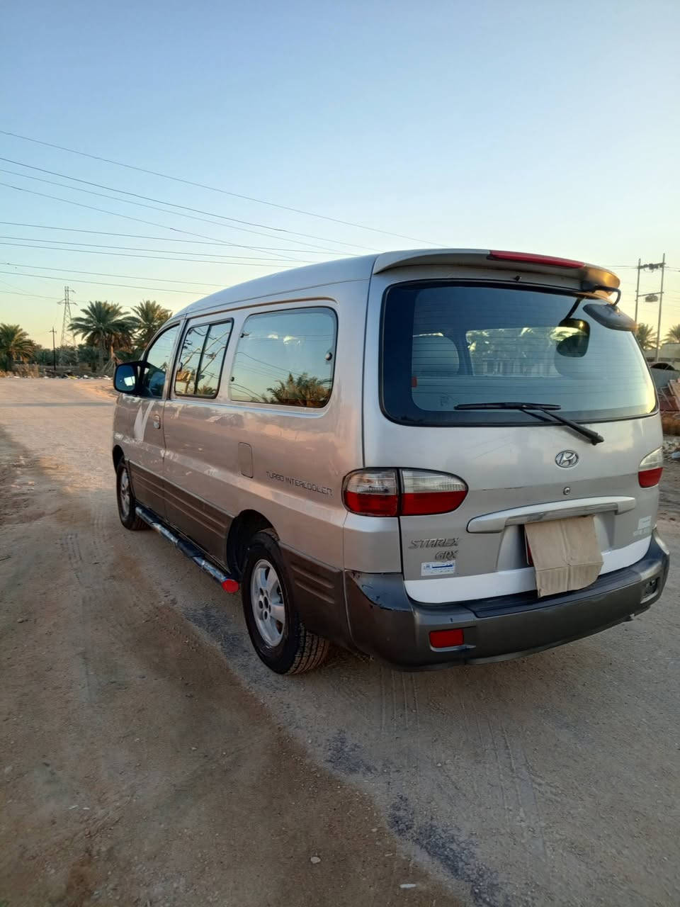 ستاركس 2007 مكينه مفتوح كير عادي مكفوله كفاله عامه مكينه وكير واكسن بل كارتون تبريد شغال تدفئه تبريد سنتر لوك سياره جديده بمعنه الكلمه ما مشتغله عبريه شي قليل شواصي اربعتهن شركه تخم تاير رقم نجف الاماني شرط المداور للاستفسار على هاذا الرقم ***********
