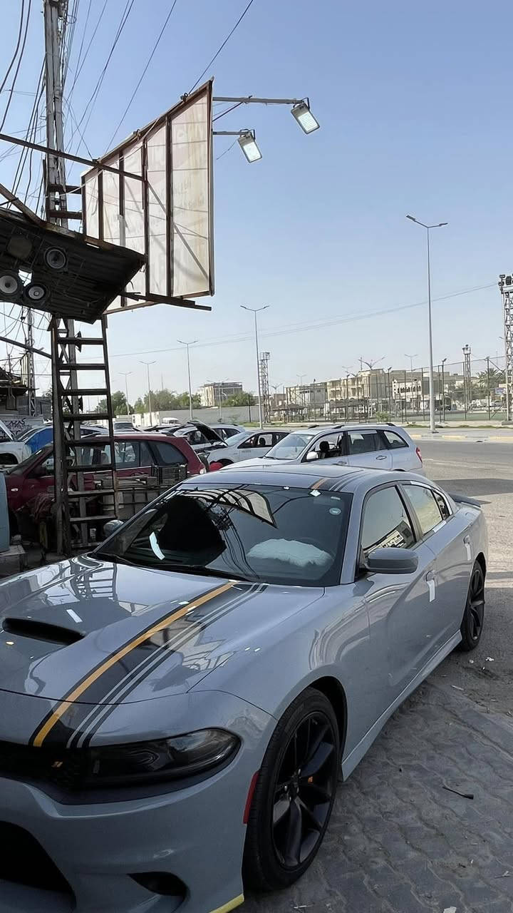 سلام عليكم جارجر للبيع فقط خليجيه بسمي الشركه استخدام شخصي سياره كفاله عامه سياره عليهه نانو ورا شاشتين سياره فول معروف مواصفاته ما يحتاج اكول موديل 2022سعر 350رقم تليفوت ***********
