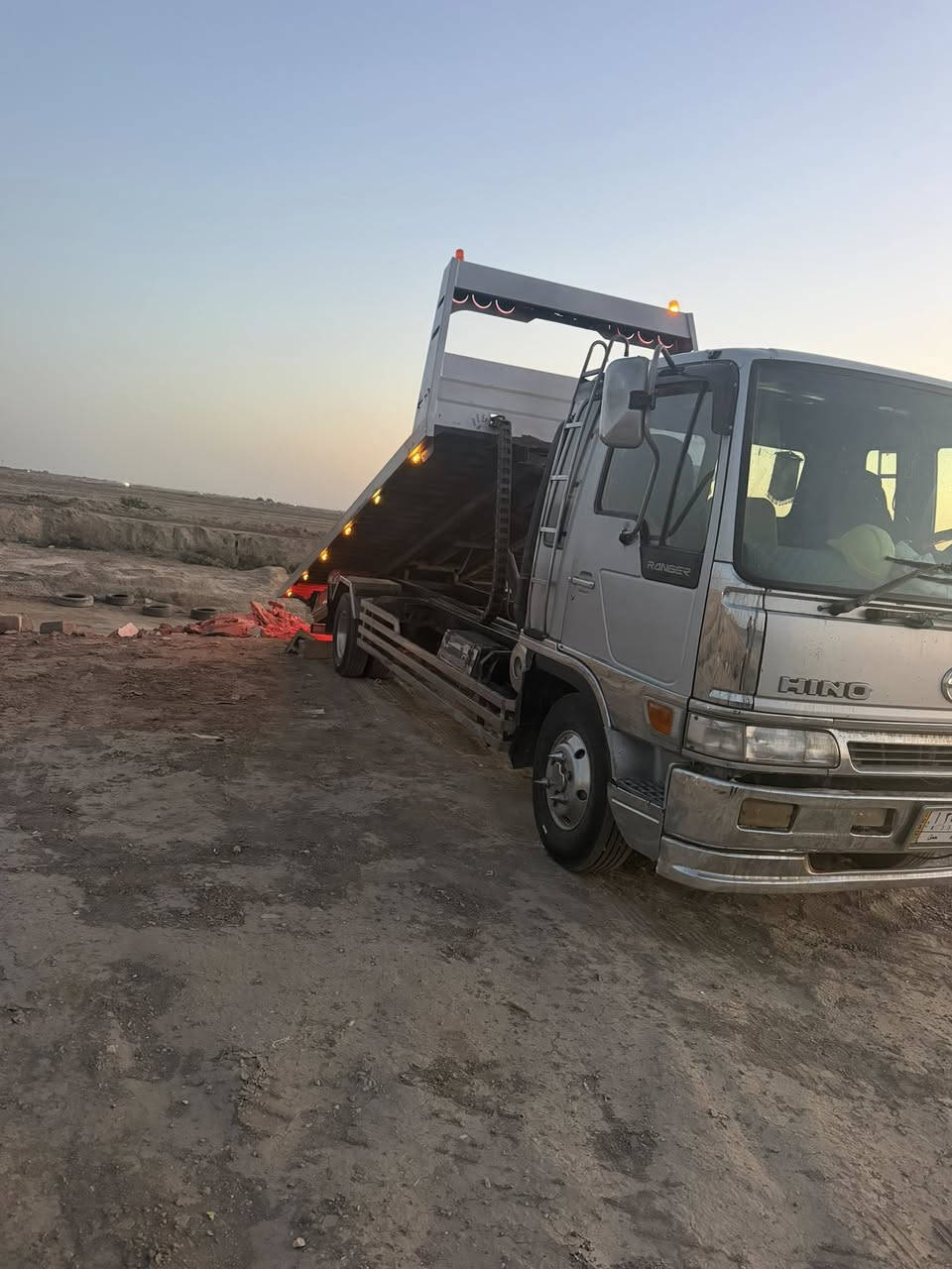 سلام عليكم  هينو للبيع   ستفسار  عل هاذه رقم ***********
