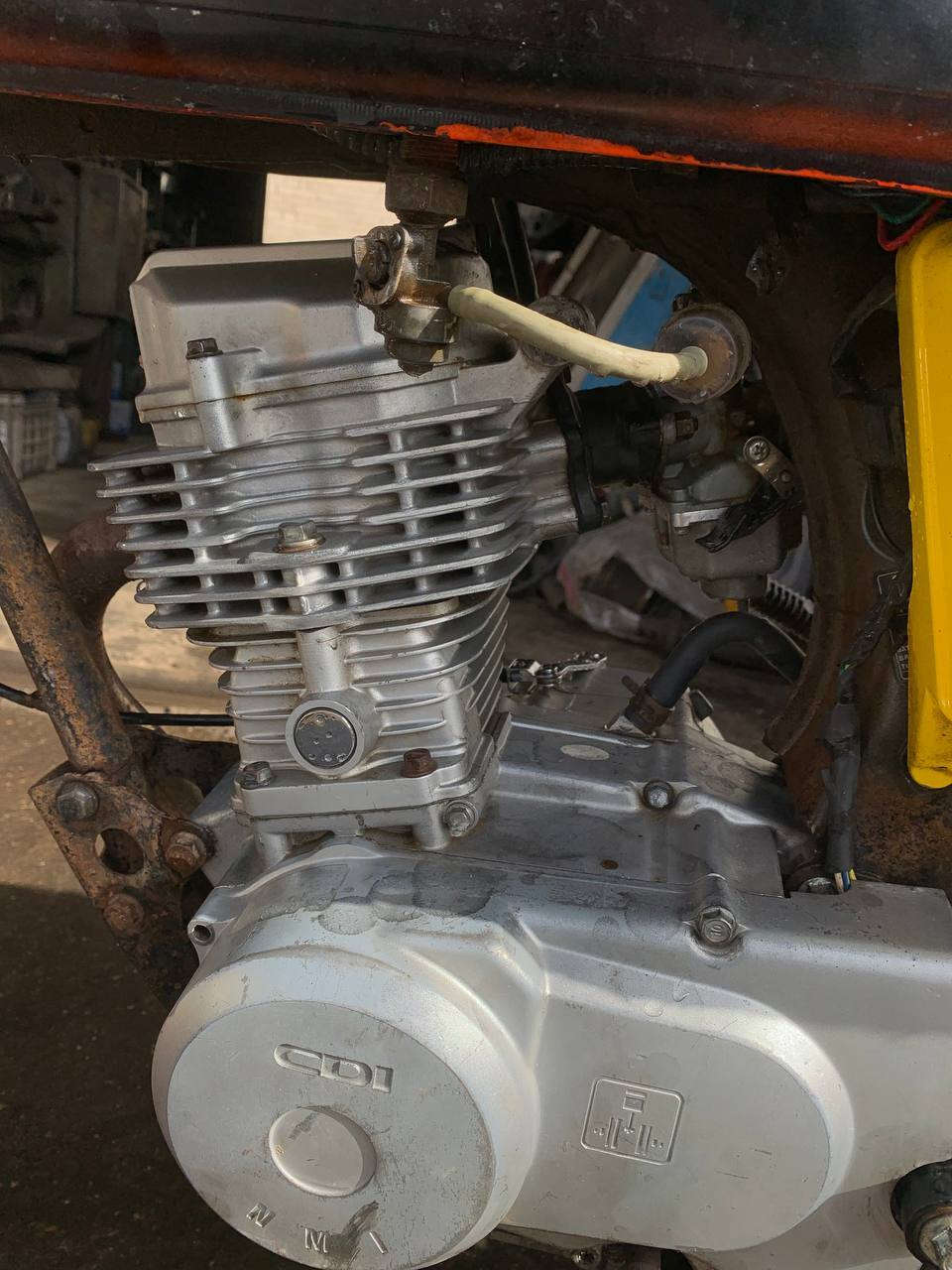 السلام عليكم
دراجه للبيع ارشه اوراق

مكينه نامه شلامجه لا تنقيص لا بخار  شلعه ومعدل تخبل

دراجه مال شغل لتجي تكلي شبيها مابيها

هندر واحد تشتغل وين ميعجبك تروح بيها روح

السعر 300 وبيها مجال قليل مكاني (((حله مجسر نادر))


**إذا كنت صاحب هذا الإعلان وتريد حذفه لأي سبب، رجاءا أرسل رسالة إلى الدعم الفني**