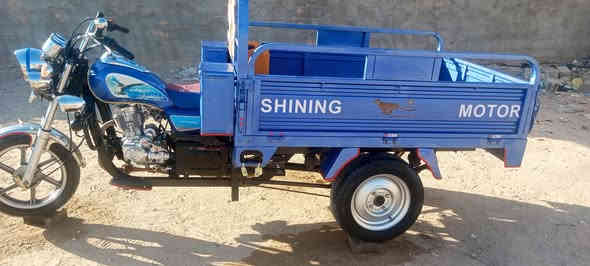 السلام عليكم ستوته للبيع موديل 23 رقم قادسيه السعر2500 مكاني نجف مقفوله من الشاصي ***********
