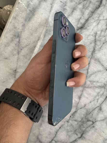 أيفون ١٢برو ماكس مبدل شاشة درجه اولى احسن نوعيه ذاكره ١٢٨فيس ايدي متوقف سعره ٣٠٠عنوان بغداد
***********ما متواجد عل فيس
