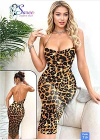 ملابس • تخفيضات • حجز سريع