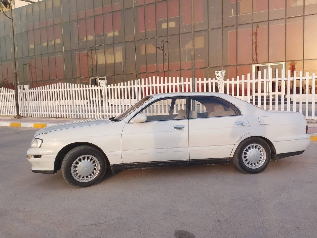 بطه 93 للبيع رقم بغداد
انكليزي بأسمي هزه جديده ل27
 كير ومكينه 
حدايه تخم تاير تبريد عوزه غاز شرط 
كهربائيات كله شغاله مكفوله من النقل
والكص والعيب الشرعي مكاني الناصريه الفضليه
السعر 43 وبيها مجال 
التواصل ع رقم فقط 
مكلف بالنشر ***********

