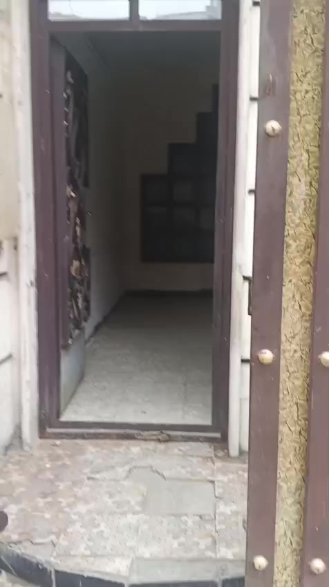 سلام عليكم
يوجد 50م للايجار يحتوي على 3نوم 
بدل الإيجار 750 وبي مجال بمربع الاقتصاديين 
للاستفسار الاتصال على الرقم التالي ***********
