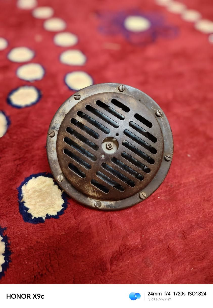 سلام عليكم هورنات بوش هندي الائصلي حرف Aو B بلاادي 
سعر 250 وبيهن مجال 
للتصال: ***********
