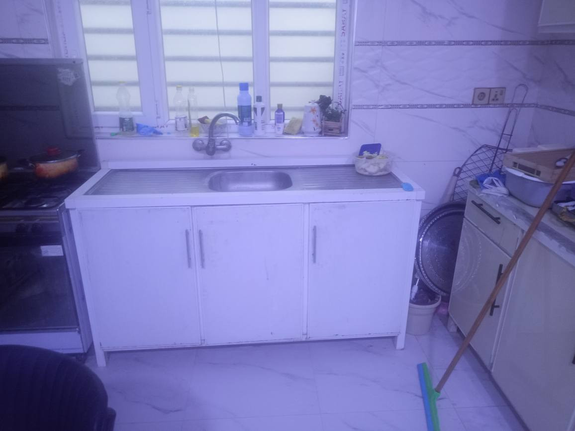 كاونتر للبيع المنيوم سعره 200 الف بي مجال قليل حجم مترين او نص او سنك متر او نص الشراي يتصل عالرقم *********** كركوك, العراق
