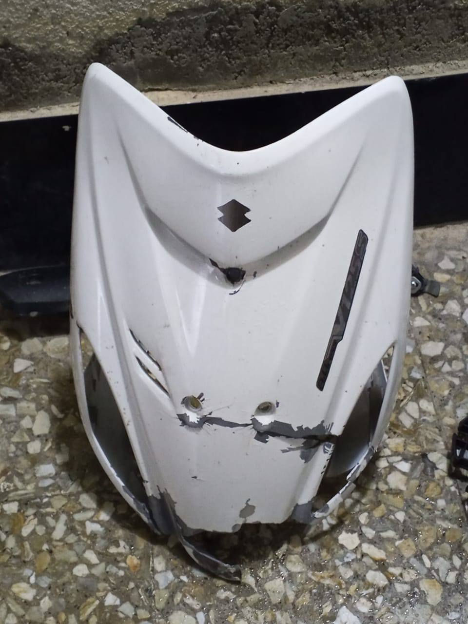 السلام عليكم دراجة ادرس 
ياباني مكفولة محرك ما عدة 
الكفر الامامي مكسور تخم تاير ويل نجمة جدد متوازي 
لسعر 650 وبيه مجال بسيط رقم ***********
كوت
