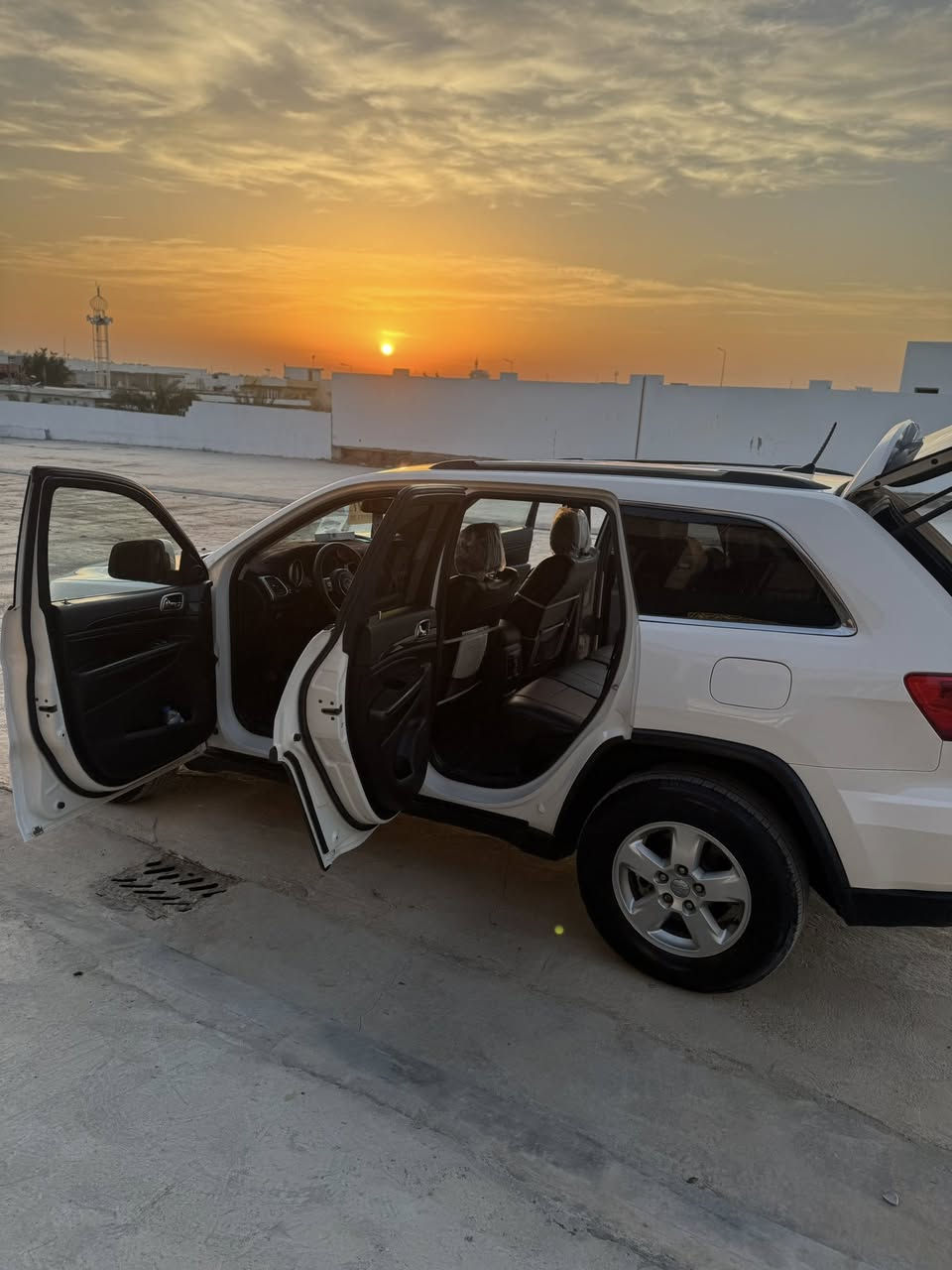 جيب أمريكي موديل 2011 السيارة مكفولة بدون صبغ قبق صندق مبدل بلادي رقم بغداد سيارة شخصية مكينة وكير مكفول صدر امامي خلفي جديد إطارات جديدة السعر 185مكان السيارة ديالى
للاستفسار ***********
