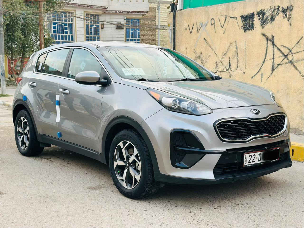 #بيع #مستعجل كيا سبورتج  2021وارد امريكي حادثهه نص قبق صندوق صبغ بجم كبس بدون ايرباك وسونر مرفوقات بل منشور ليره السياره تبريد  قطعتين  فور ويل شاشه جبيره كامره دواره ويل كروم  3وضعيات قياده محرك 2400 GDiكير محرك مكفولات تبريد كله بشرط عل وضع لشركه ماشيه 88تخم تايرات جديد صدر جديد ع وضع الشركه سياره جاهزه بدون اي نقص سنويه ارقام هزه كله جديد تحويل ثاني يوم كله بشرط  السعر ١٦٢وبيهه مجال بسيط العنوان بغداد البلديات *********** اعتذر من المراوس
