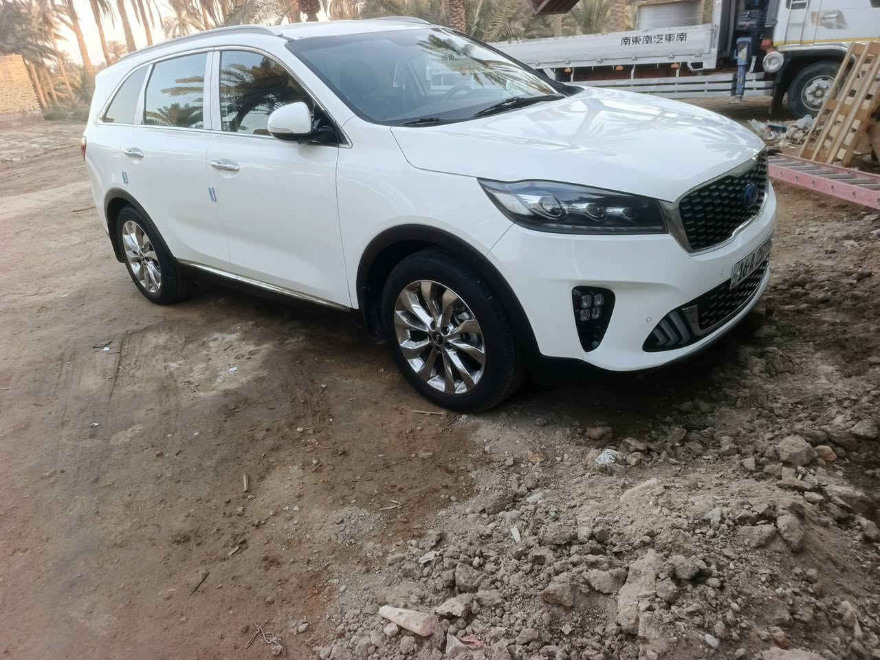 سورنتو وارد خليجي موديل 2019 شكل 20 مكفوله من الضربه  والتبديل وبارد وشخط رقم قادسيه  دولي بسمي مواصفات بصمه تشغيل وبصمه ابواب شاشه كامرا امامي وخلفي حساسات امامي وخلفي 7 راكب 3 قطع تبريد مري شفط اشاير بالمري داخل بيجي تحكم ستيرن ويل كب كروم يدات نيكل محرك 6  سلندر محرك وگير مكفولات السعر 260بيه مجال  مكاني الدوانيه قضاء الشاميه ***********
