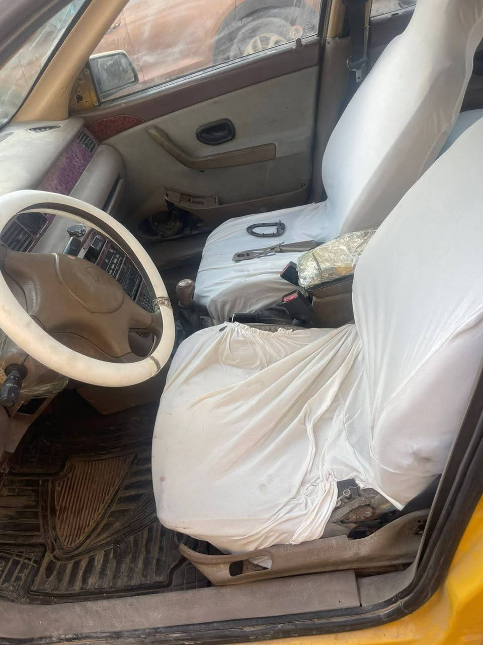 سلام عليكم سمد 2011 البيع
مكان بغداد الشعب 

الساره عليه هيئه وغرامات تريد عليك تريد علي تنزل من سعره رقم بغداد بئسم صديقي سياره شغاله كير مكينه كامل  صدره تعبان وسياره يرادله تعديلات الجناي أو بياع شراي 

سعر السياره  (25 ) سياره كلش موضح بصوره
***********
