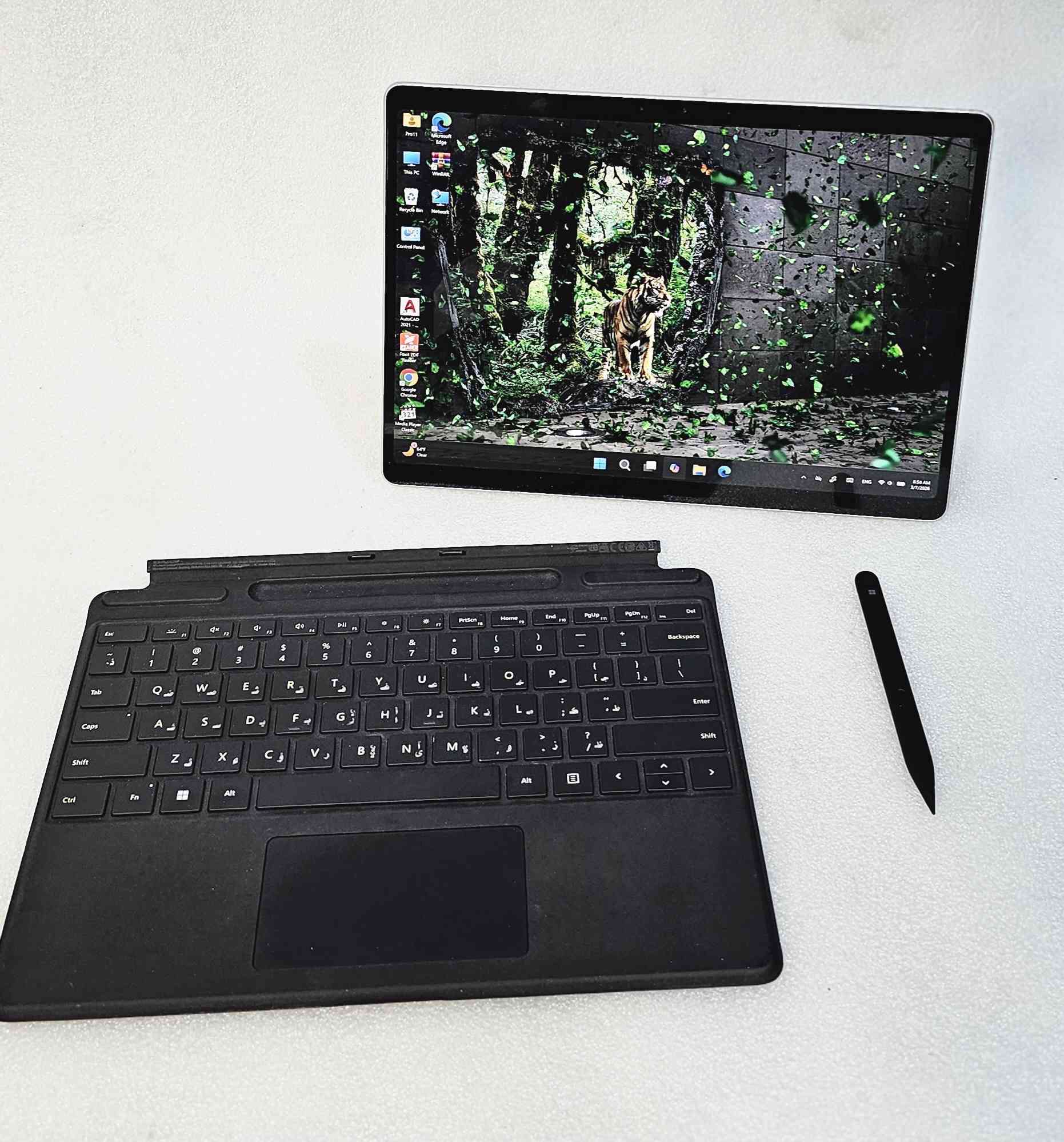 الجمال والرقه كلها هنا Surface pro 11🔥🙂‍↕️
من اجمل القطع التي تتميز بمواصفات:. 
🌼snapdragon elite 12 Core المميز 🔥✨

🌼(Ram) 16سرعه في تعدد المهام 

🌼(SSD) 1T سعة خزن رهيبه 🔥💎
اسعارنا افضل الاسعار وانسب 😎💰. 
×ركزلي🔴:. عدد دورات الشحن 61 فقططط🔥🔴
×النظافة فوووول👌🏻
× ضمان 10ايام 
يعني تكدر تفحص لابتوبك براحتك 🙂‍↕️🤝🏻. 
×توصيل لجميع المحافظات العراق ومجاااااني 🫣
🔴للتواصل على الخاص او على الرقم ***********
