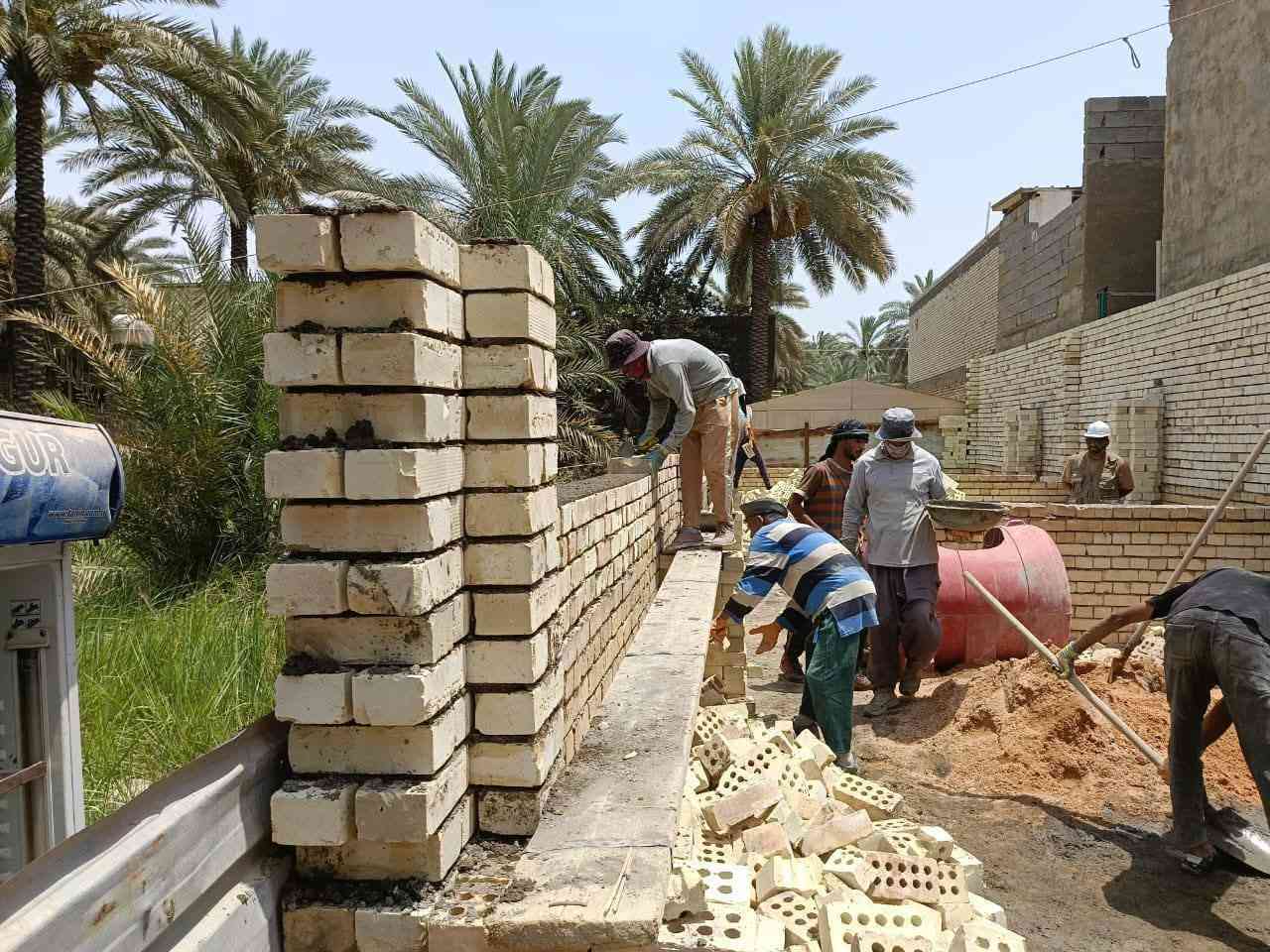 خلفه بناء في كربلاء ***********
