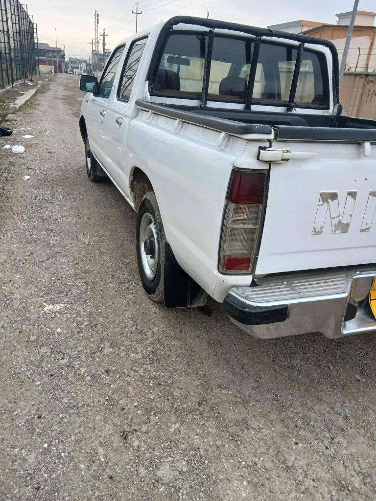 نیسان دەبڵ مۆدیل 2006یابانی ناوسور تاک گیچ جام عادی مەکینە بەخ ڕەقەم هەولێر سەنەوی بەسەرجووە بەناوخۆمانەوەیە مەکینەی نەکراوەتەوە سەیارەکە هەیکەلی زورجوانە دەعمولیدراوی نیە چوارتایەیی تازەی لەژیرە گێڕومەکینەوئەکسلی بی عەیبە تەبرید ساردو گەرمی ئیشەکات   یەک پەڵەی بجوک بویاخی هەیە سعری 109گەڵاو مجال شوێن هەڵەبجەی تازە
***********
*********** دار بنديهكان, السليمانية
