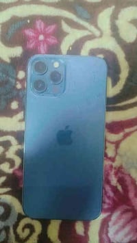 آيفون ١٢ برو ماكس • ٢٥٦ • بطارية ٨٣