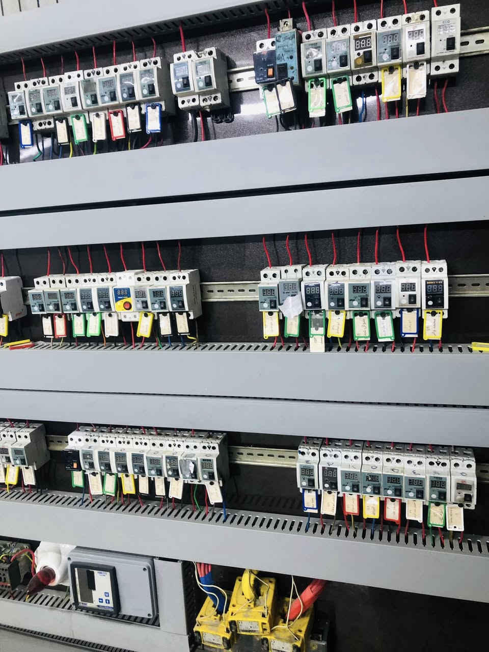 🎯 مكتب النخيل الهندسي
لجميع أعمال السيطرة واللوحات الكهربائية ⚡

✅ خدماتنا:
 • اختَر اللوحة المناسبة لموقعك، ونحن نتكفّل بالباقي.
 
 • كشف موقعي 
 • استشارات مجانية ونصائح فنية قبل التنفيذ.
 • جميع المواد أصلية من مناشئ تركية وماليزية عالية الجودة.
 • خبرة تتجاوز 25 سنة في أنظمة السيطرة ولوحات المولدات.
 • متوفر جميع أنواع اللوحات وبأسعار تناسب ميزانيتك.
 

📞 للاستفسار والطلب:
***********

⚙️ مكتب النخيل الهندسي… خبرة تضمن لك الجودة والاعتمادية في كل تفصيلة كهربائية.
