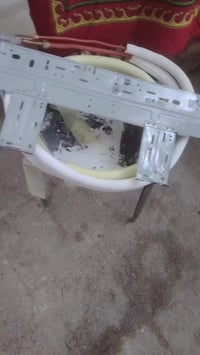 سبلت يورك طن ونص ابلاد كلشي ماامبدل بي تبريد شرط وهذا رقمي ٠٧٨٤٨٤٦٢٣٥٣