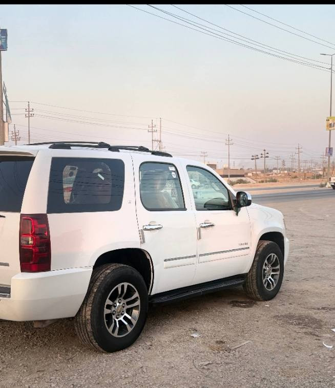 السلام عليكم تاهو مديل 12
وارد كندي بيه جاملق خلفي ومكانات صبغ 
مكينه وكير كفاله تبريد ثلج 
منضومه زنون تخم تاير جديد 
رقم بغداد سنويه ل 28
سعر 187 وبي مجال 
مكان بصره مدينه 
***********
