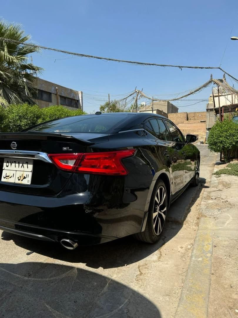 بسم الله الرحمن الرحيم
اللوان : اسود 
موديل :- ٢٠١٨
عداد المسافة : ٦٧ الف ميل
حجم المحرك 3500
صور الحادث مرفقه بالمنشور حادث سطحي و حلو 
المواصفات : SL 
 ابواب بصمة
فتحة بانوراما 
بصمة تشغيل عن بعد 
شاشة دشبول ديجيتال
كاميرا خلفية 
نقطة عمياء 
اوتو ستوب
رادار امامي  (التحذير من الاصطدام)
حساسات امامي
حساسات خلفي 
نظام : Normal 
نظام : Sport
كشنات جلد
كشنات كهربائي
كشنات هيتر
تحكم استيرن 
استيرن هيتر
تبريد قطعتين
نقطة عمياء  بلاتينيوم 
شاشه 
رقم شمالي تريد تحويل تريد وكالة 

السعر ١٤٠$ وبيها مجال 
مكان السياره بغداد الكاظمية 
***********
