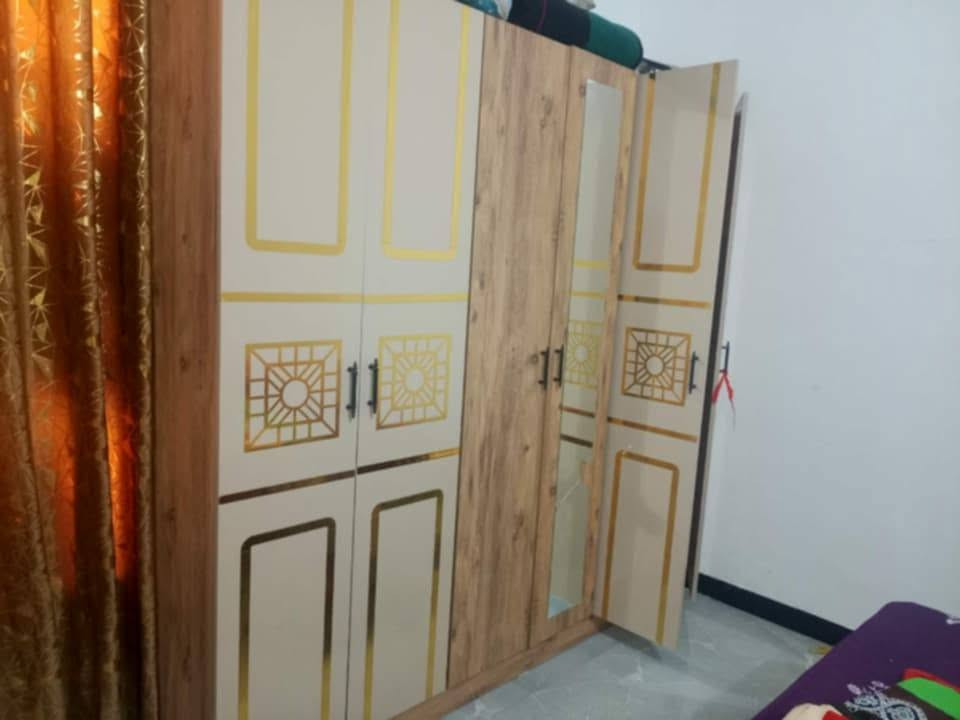 الغرفه275بيها ضرر المرايه وكعت بس تنشد ومراية الكنتور مجال بسيط لشراي مكان ديوانيه سدير 
دوشگ جديد ب١٢٥ وبي مجال


**إذا كنت صاحب هذا الإعلان وتريد حذفه لأي سبب، رجاءا أرسل رسالة إلى الدعم الفني**