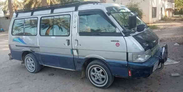 السلام عليكم كيا 93 ويل منغولي زنون كهربائيات كلها شغاله سنويه لل 27 دوشمه تنته كله جديده تخم تاير جديد السعر 50 وبيه مجال  ‏‪***********‬‏
