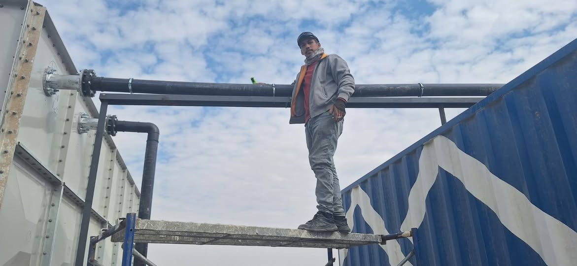 تنفيذ كافه أعمال الستانلس ستيل والحداده الصناعية 🏗️

​المنظومات الثقيله: كرينات وسكرينات إزالة الشوائب.
خطوط الأنابيب: بايبات، بوريات تنفيس، وأغطية فتحات.
 الهياكل المعدنية: سقائف، فريمات، ستانات، ودروجه.
4. اللحام التخصصي: لحام أركون
ولحام هيدروجين. ستانلس ستيل 
​🔹 المواصفات: دقة هندسية • فنش نظيف • التزام بالمواعيد.
​📞 للتواصل: [***********]
[***********]
📍 البصرة
