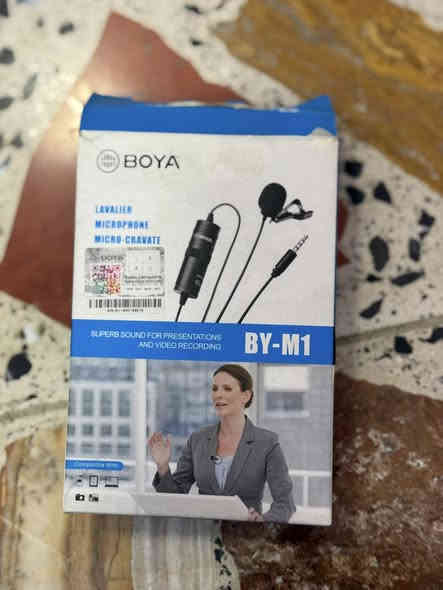 الستاند تصوير سعر 7 وبي مجال

مايك لاسلكي من ماركة boya  تحويلته تايب سي نضيف جداً سعر 40 وبي مجال قليل 

مايك سلكي واير من ماركة boya  تحويلته أواكس الاصلي سعر 17 الف وبي مجال انشاء الله

المعدات كلش تضيفة استخدام قليل جدا

للتواصل  خاص 

او الاتصال على هذا الرقم 

:***********

مكاني كاضمية او كريعات
