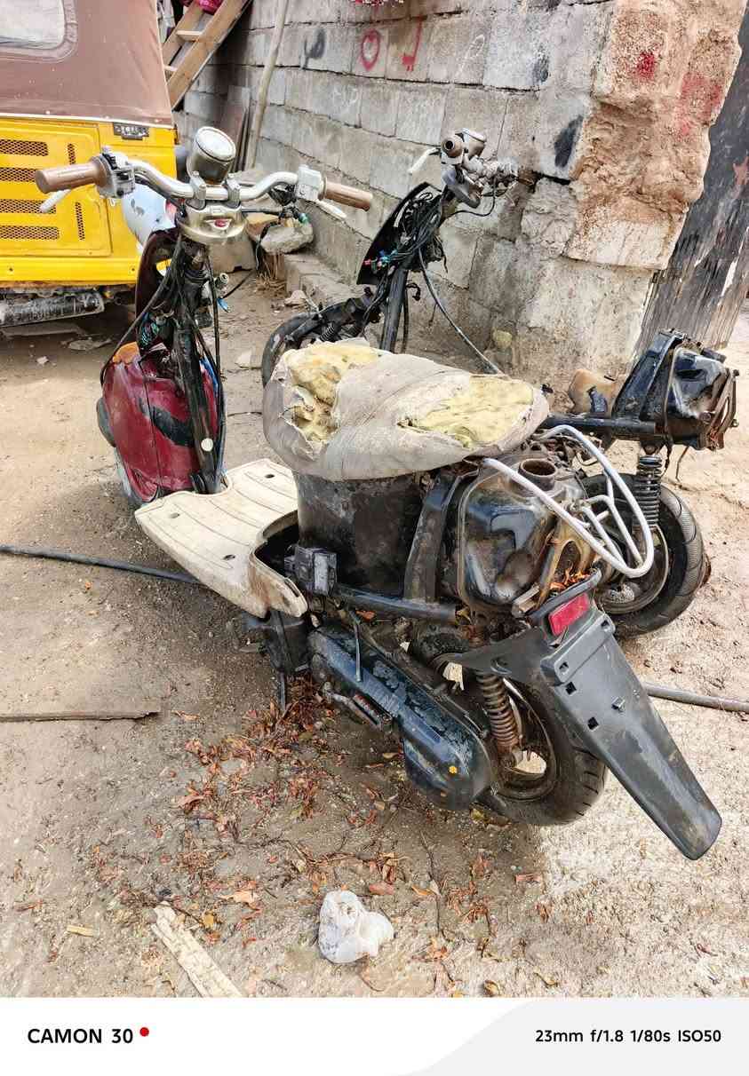 أعاده نشر بسبب الوعود الكاذبه لتكلي جايك ومسح المنشور وما تجي دراجات عدد 2 وحده طافيه وحده شغاله بس تركتها فتره وما مشغلها سعر ثنينهن 60 قفلهن
مكاني بغداد قرب الشعب ماعندي توصيل شراي راسني


**إذا كنت صاحب هذا الإعلان وتريد حذفه لأي سبب، رجاءا أرسل رسالة إلى الدعم الفني**