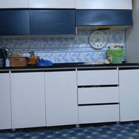 كاونتر تركي • سطح مرمر • خشب درجة أولى