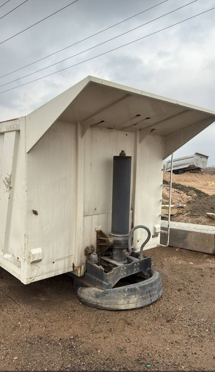 سلام عليكم بدي لبيع طول ٦مترات ونص الاستفسار عله هاذ رقم ***********
