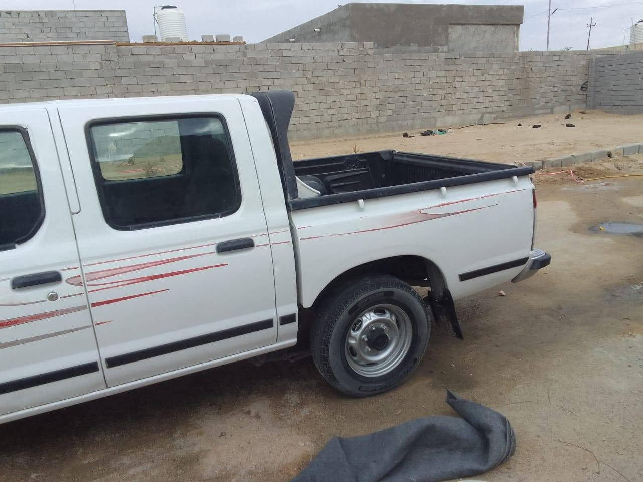 نيسان للبيع مديل 2006 سياره جديده ومكفوله كلها علبلاد جاهزه من ايشي مكان البصره الزبير سعر 100 وبي مجال هاتف ***********
