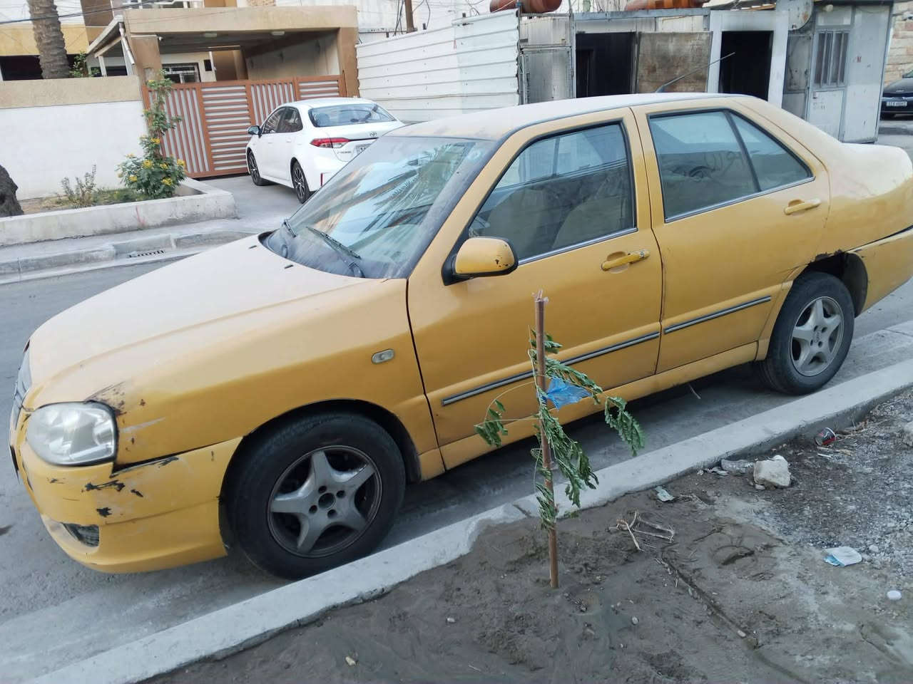 السلام عليكم شيري كوين موديل 10 سياره باسمي بيها ماكينه كورولا بس الماكينه كايمه  والباقي كله شغال سعر 26 مكان جسر ديالى ***********
