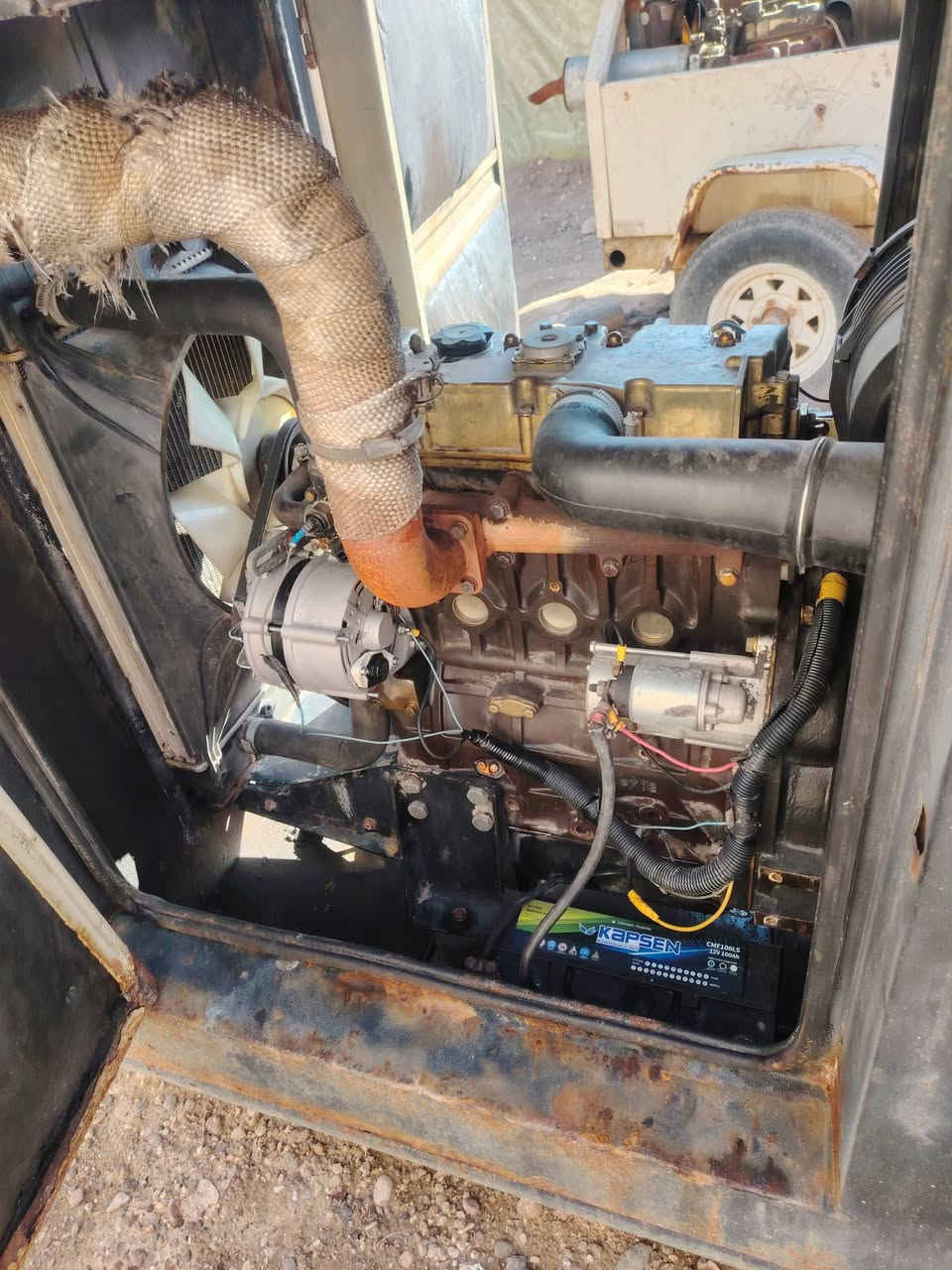 السلام عليكم مولد للبيع بيركنز انكليزي 17.5 كيفي ثري فيز بلادي ما مفتوح لا تبخير ولا تنقيص مولد جاهز برودكشن وحمايات للاستفسار اتصل على رقم ***********
