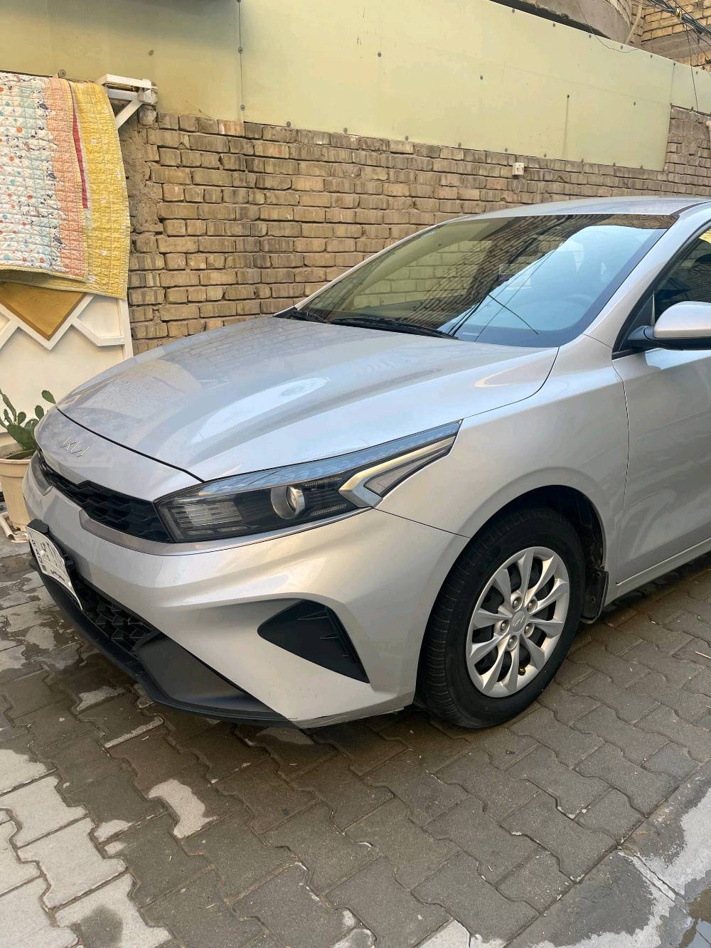 كيا سيراتو 2023 خليجي
محرك 1600 
كير محرك صدر تبريد مكفول
سيارة مكفولة من صبغ وتبديل وفتح
بيها ملاحضات بسيطة شخوط بل باب وطخة بلهلال
ماشيه 123 الف
رقم بغداد الدولي باسمي السيارة تحويل ثاني يوم
هزة جديدة وسنوية ل28 
رايدها 149 وبيها مجال
مكاني بغداد الشعلة
 ***********