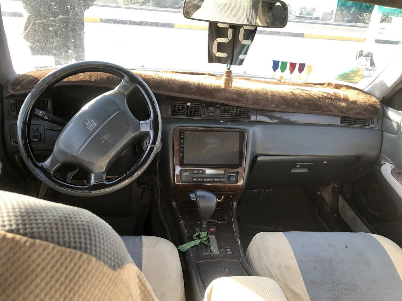 بسم الله الرحمن الرحيم. 

راس الثور موديل 1995 ،رقم البصره سياره مكفوله
مكينه وكير خير من الله 
السعر #السعر:65 وبي مجال
***********
