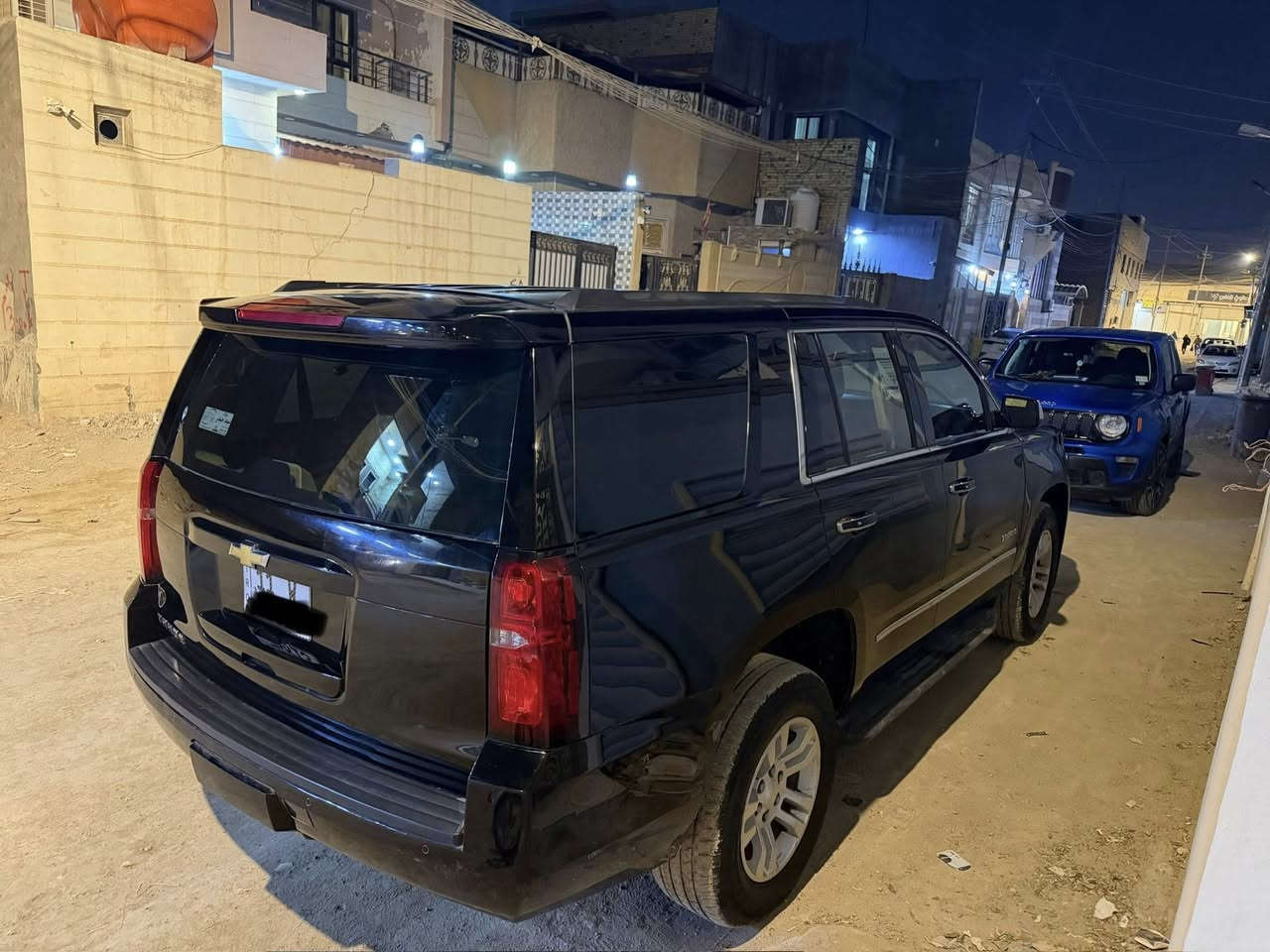 تاهو ٢٠١٨ رقم بغداد خليجي  باسمي وكاله المنصور محرك 5300 بيهه جاملغ امامي صبغ فقط بدون فتح والباقي كفاله السياره جديده جدا وجاهزه من جميع النواحي مكاني البصره للاستفسار الاتصال على *********** السعر 317 ورقة وبيهه مجال ( بيع مستعجل )
