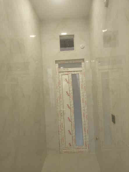 بيت للبيع المساحه 200متر درجه اولى بحي اور الثانيه طابقين 6غرف نوم صالتين واستقبال ومطبخ وصحيات ديكور للاستفسار ***********
