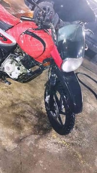 بوكسر موديل 21 رقم وسنويه السنويه باسمي تحويل ثانيوم  الدراجه بيها خلل...