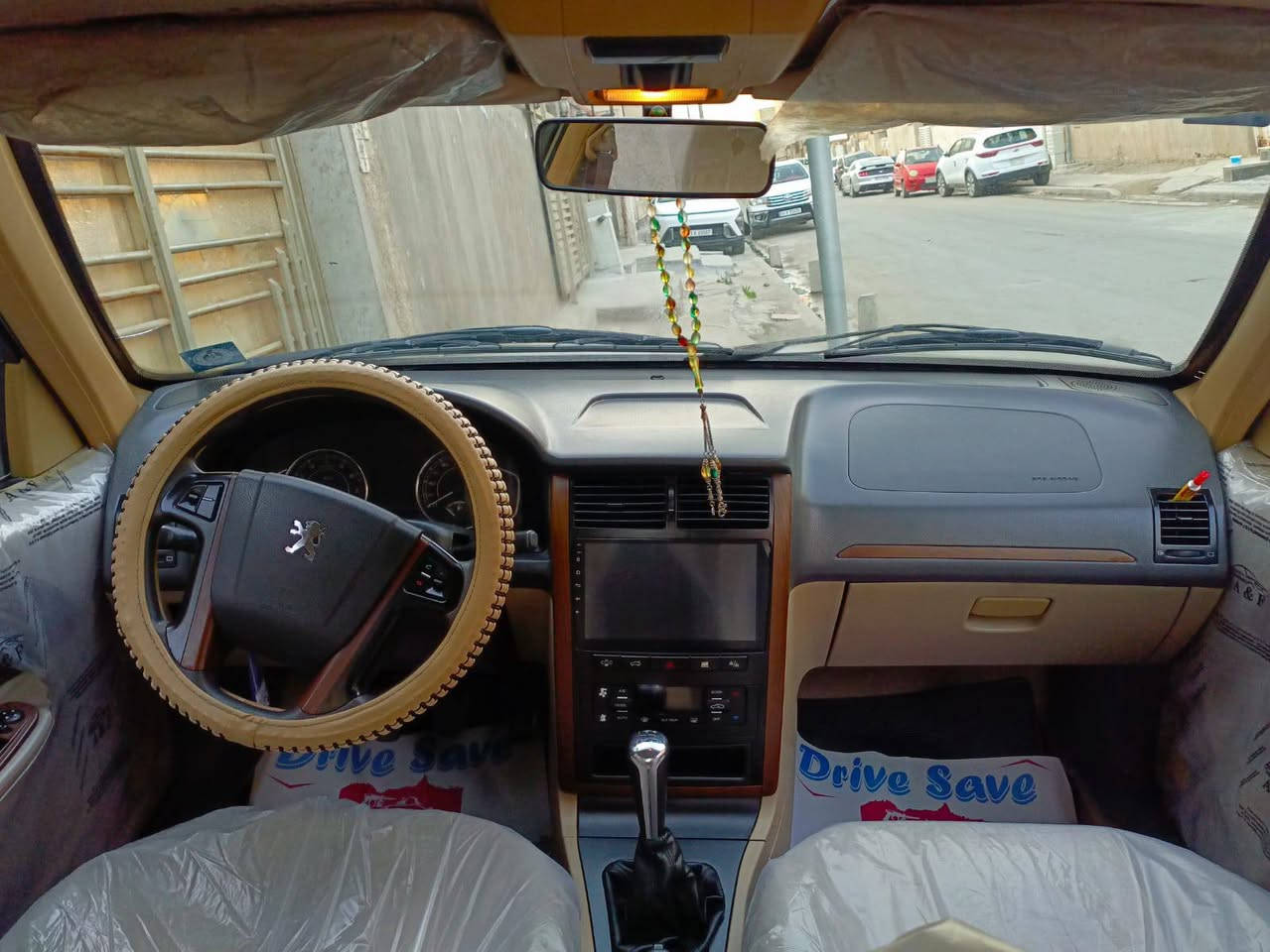 السلام عليكم بيع سياره بيجو بارص. ايراني موديل 2022 اللون ابيض باسمي رقم انكليزي مكفوله من الضربه والصبغ صدر جديد خلف امامي مال شركه تخم تاير جديد سبيرما نازل السياره جديده جدا على ايدي ماشيه 58 كيلو متر اللي يحب يشتري يتصل على الرقم ***********
