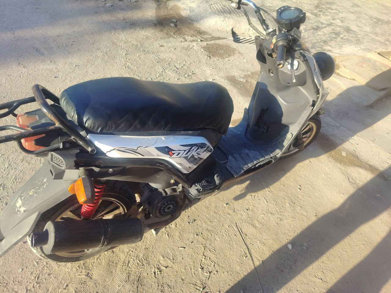 السلام عليكم سكنس جبلي كامله مابيهة اينقص نكرة سلف اشاير شغال كلوب عالي ناصي باتري جديد شلعة ومعدل المكان بغداد البلديات الرقم *********** السعر ٣٠٠
