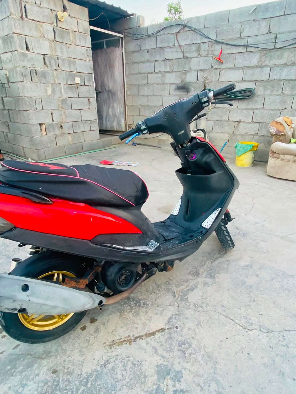 السلام عليكم
دراجه ماكس للبيع بسعر جدا مناسب 
دراجه مثل ما موضحه بل صور نقصه كهربائيات 
سعر 275 وبيه مجال قليل 
***********
