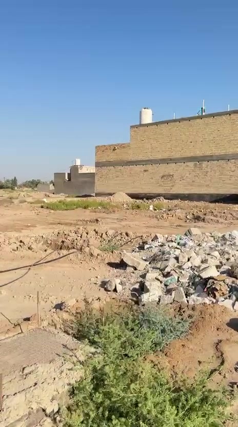 يوجد في قضاء المحمودية 
قطعة أرض طابو صرف 
200 م 
منطقة مخدومة بالمجاري وماء وكهرباء 

للاستفسار أكثر:
***********
*********** (واتساب)
‭
