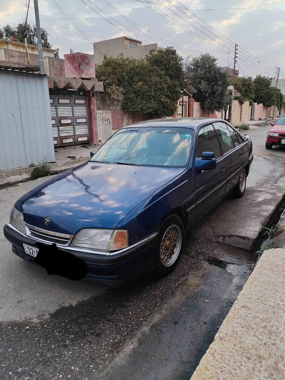 سياره أوميكا للبيع محرك شرط مال كصه مشدود جديد كير شرط حجم20 شرعي اني السعر 35 وبي مجال بسيط ***********
