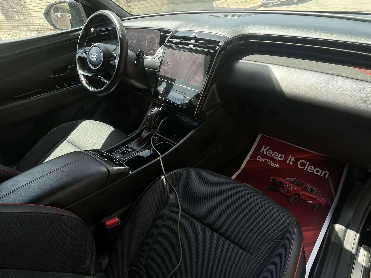 توسان ان لاين 23 

سيارة حدثهة مثل ما موضح كلش بسيط بدون دواخل بدون ايرباك ⭕️ 
السيارة باسمي قبل شهر رقمتهة 
المواصفات 
كامرة 
حساسات 
اوتو هولد 
دفع رباعي 
مانع انزلاق 
تحديد مسار 
اوتو ستوب 
شحن لاسلكي
تدفئة كشنات 
4 انضمة قيادة 
بنورامة
نظام صوت BOSE 
كشنات جلد + مخملد مطعم بخياط احمر 

مكاني بغداد 
***********

السعر 205 بيهة مجال بسيط جداً
